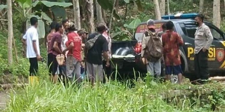 Pencari Pohon Serut Tewas Terpeleset di Tebing Curug Mandala