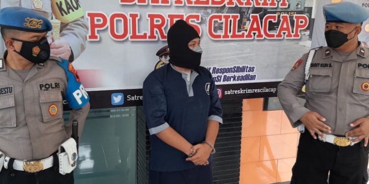 Lulusan Sarjana Nekat Gadaikan Mobil Rental Demi Bayar Hutang