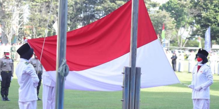 Siswa-Siswi SLB Cilacap Bikin Bangga, Kibarkan Sang Merah Putih pada Upacara HUT ke-77 RI Pertamina di Kilang Cilacap