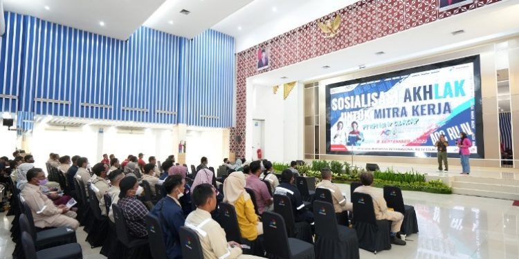 PT KPI RU IV Cilacap Sosialisasikan Tata Nilai AKHLAK sebagai Pedoman Seluruh Pekerja Kepada Mitra Kerja