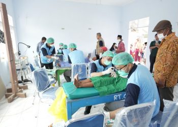 Kilang Cilacap Gelar Khitanan Massal