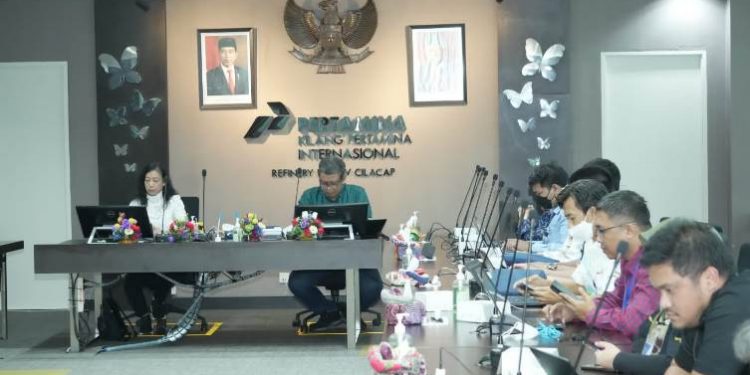 Asisten Deputi Kementerian BUMN Kunjungi Kilang Cilacap