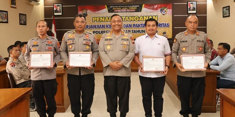 Polresta Cilacap Teken Perjanjian Kinerja 2026, Perkuat Komitmen Akuntabilitas dan Integritas