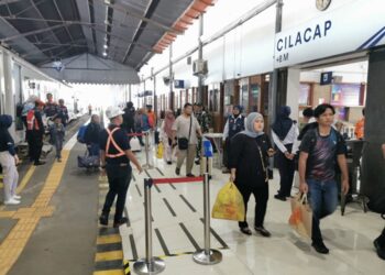 Tak Perlu Khawatir Kehabisan Tiket Saat Long Weekend, KAI Daop 5 Purwokerto Tambah 1.250 Kursi Keberangkatan Stasiun Cilacap untuk Berbagai Tujuan Kota