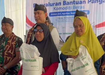 Semangat Ketahanan Pangan, BULOG Salurkan Beras Untuk 275 Ribu Penerima Bantuan di Cilacap